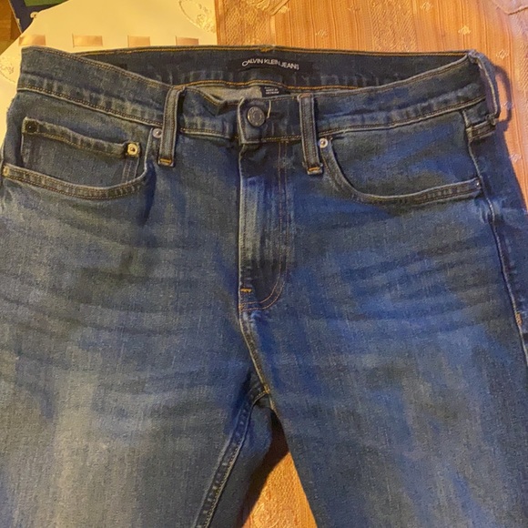 Lightly used jeans; light wash jeans. Width 31* length 32 - Picture 3 of 3